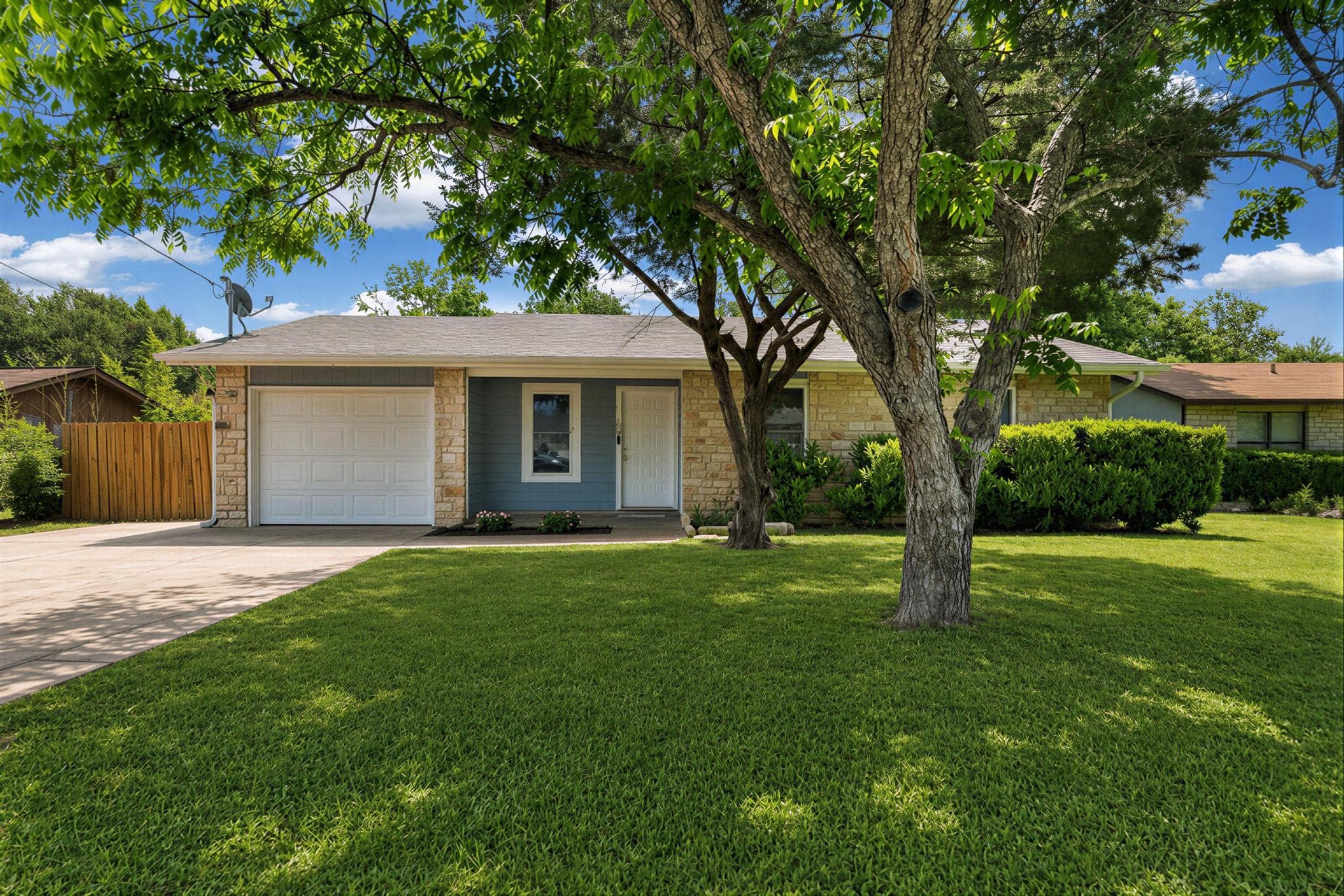1508  Long Branch Dr