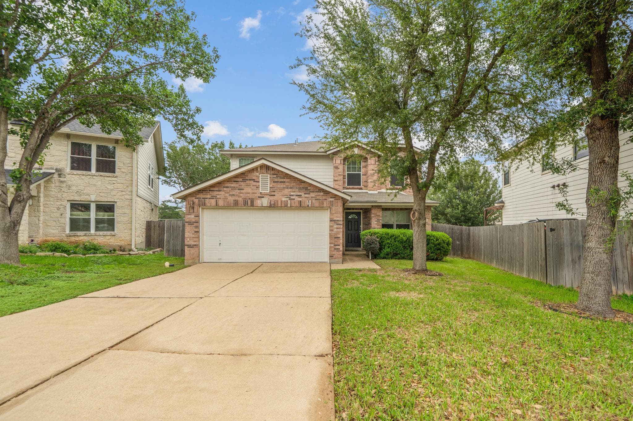 109  Comal Cv