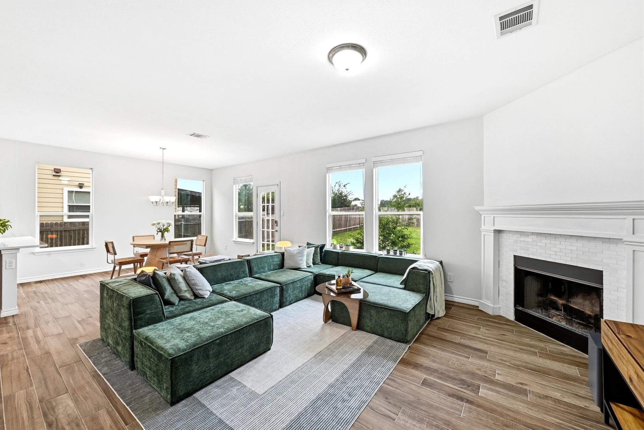 330  Gina Dr