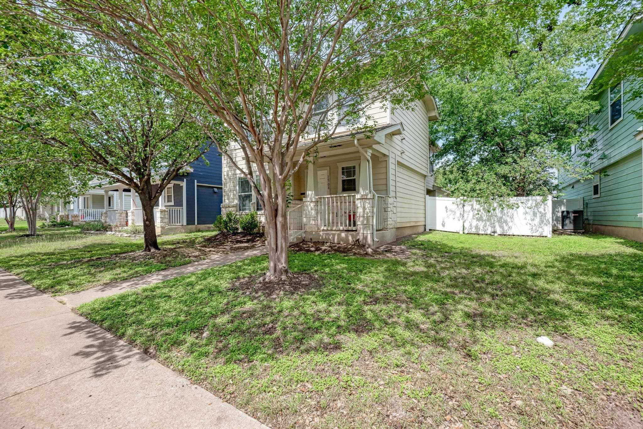 1508 Big Bend Dr