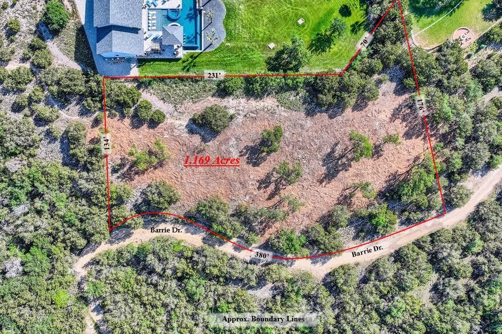 1155  Barrie Dr