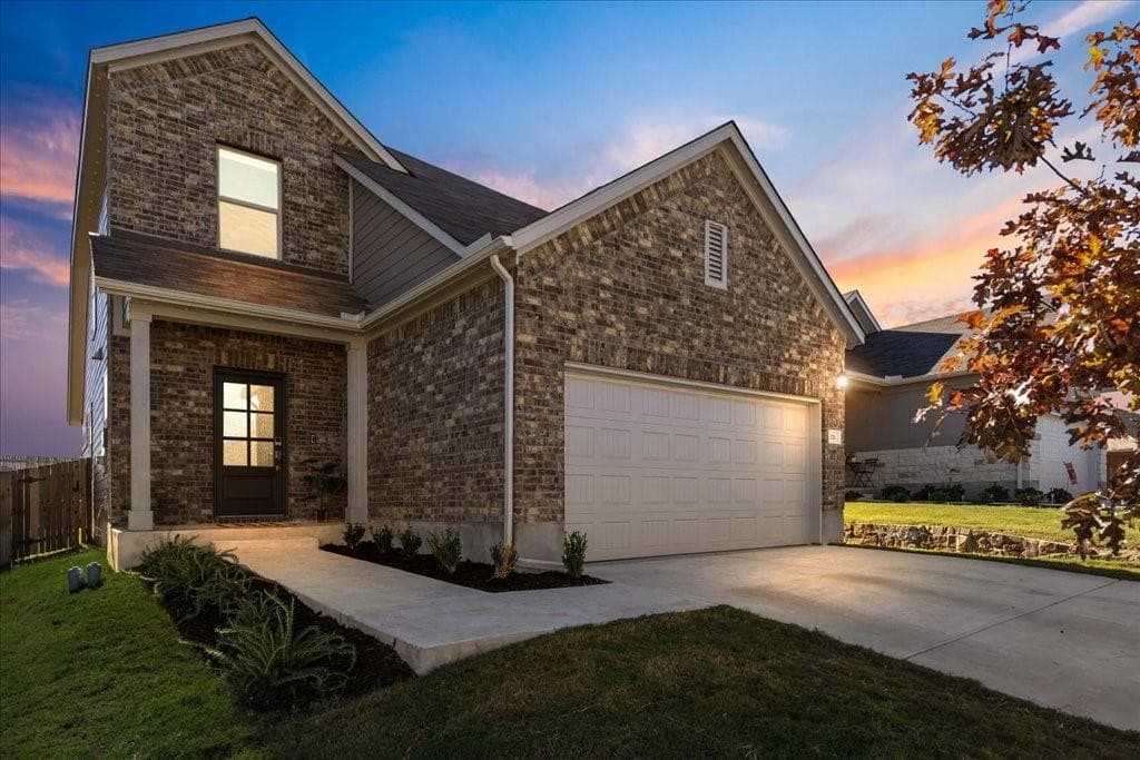 376  Papaya Dr
