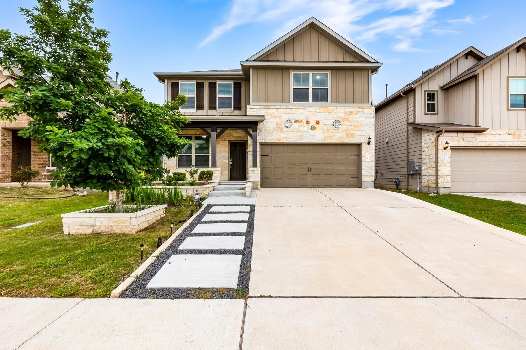 14202  Alloro Dr