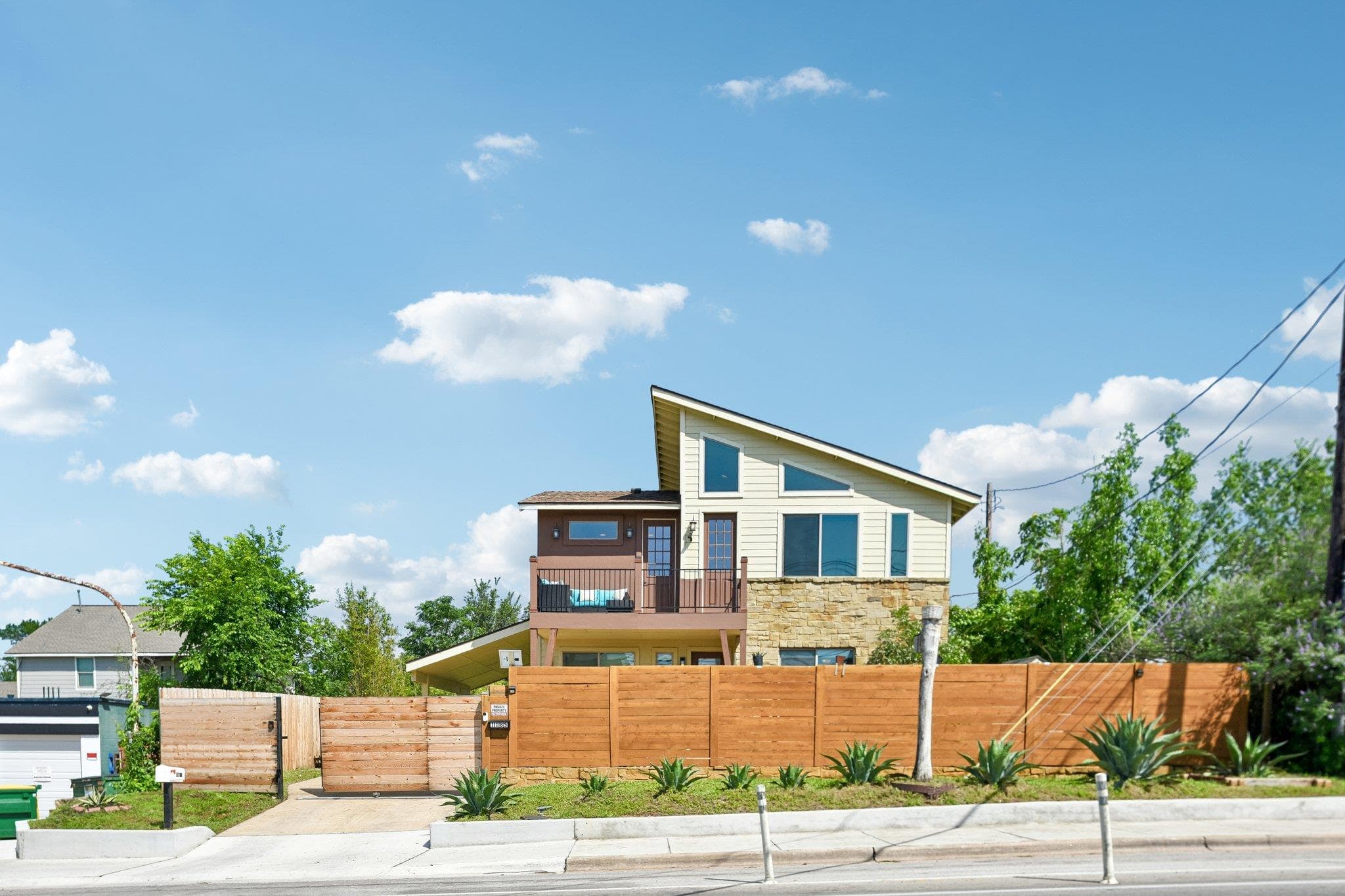 1185  Springdale Rd
