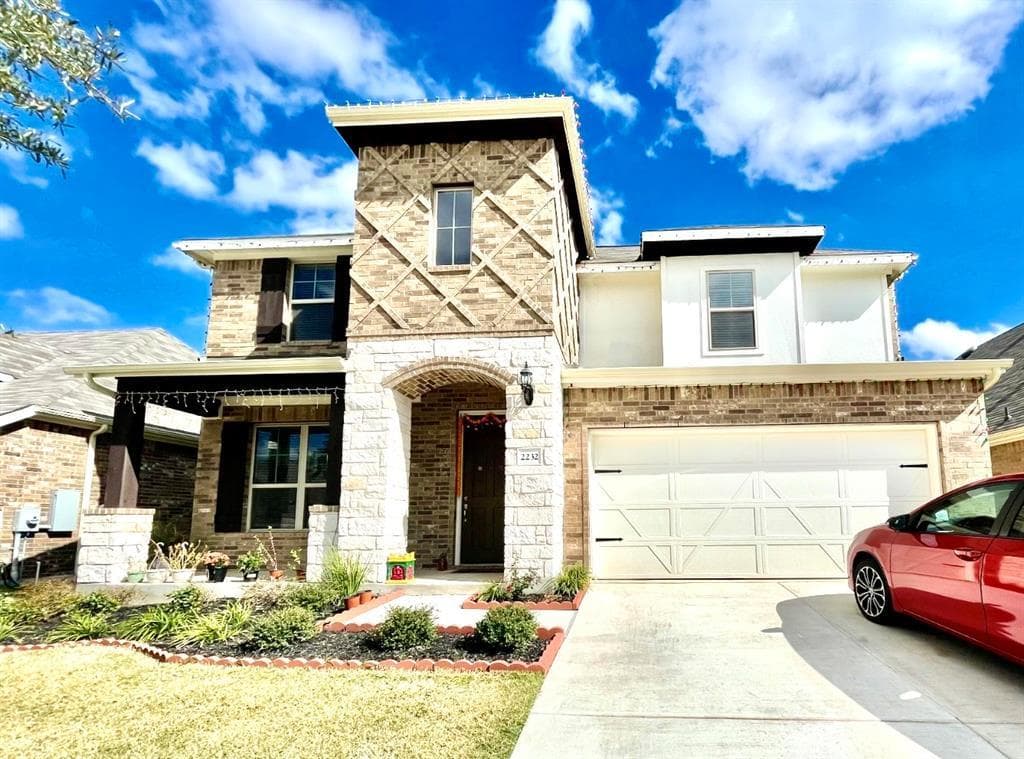 2232  McClendon Trl