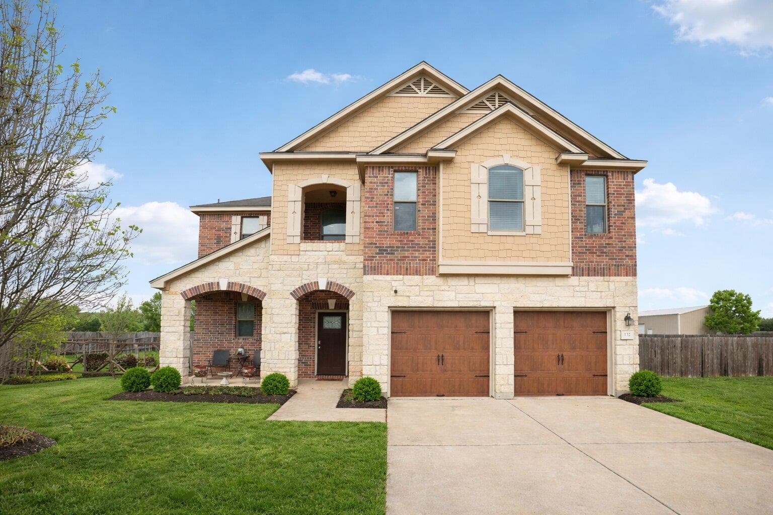 132  Brittany Ln