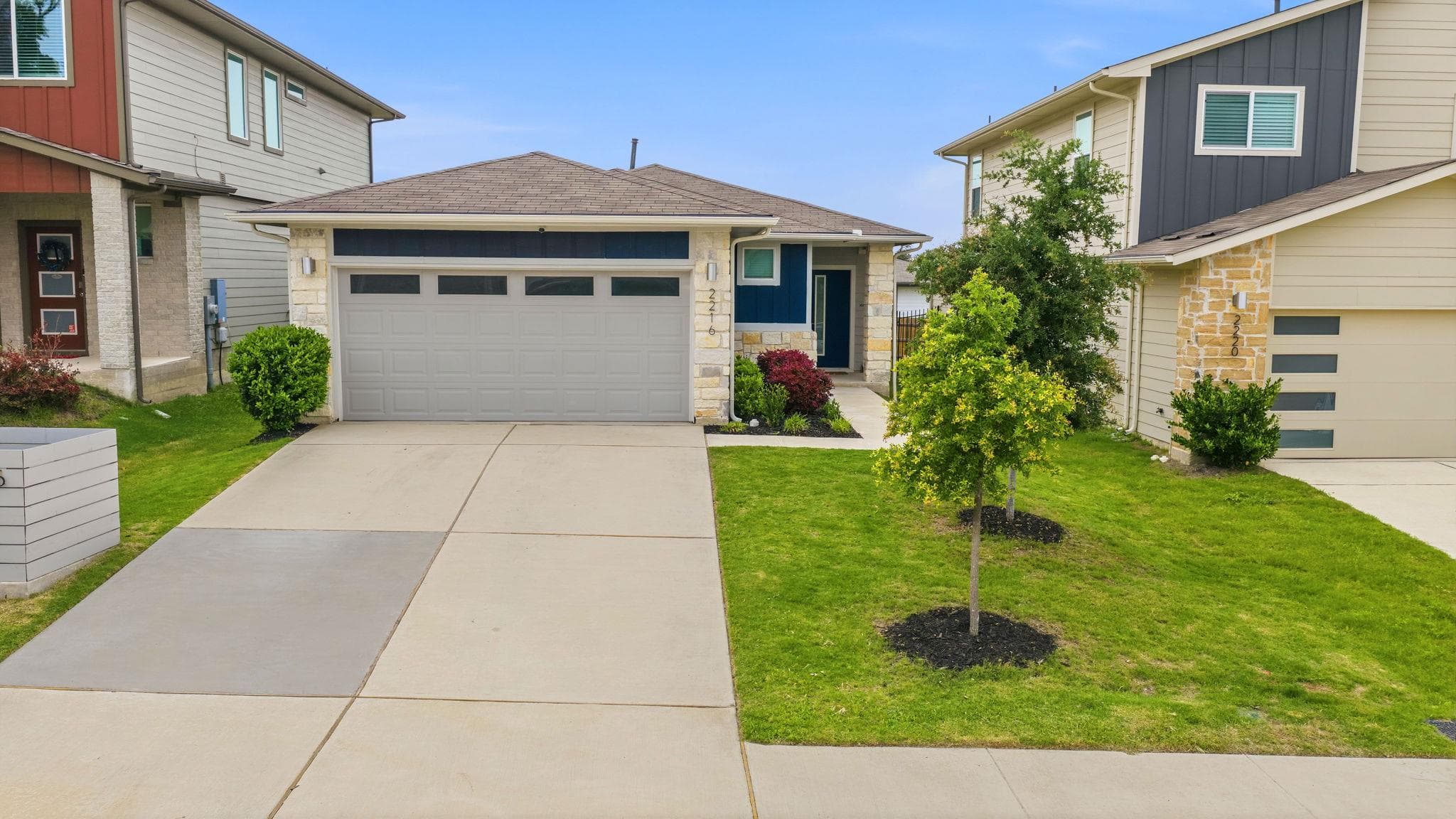 2216  Tucker Ln