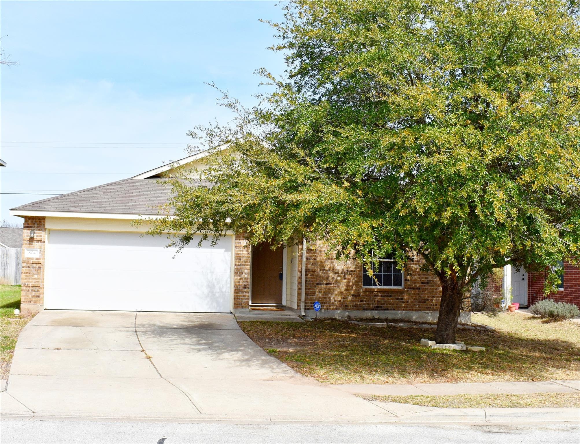 804  Lavaca Loop