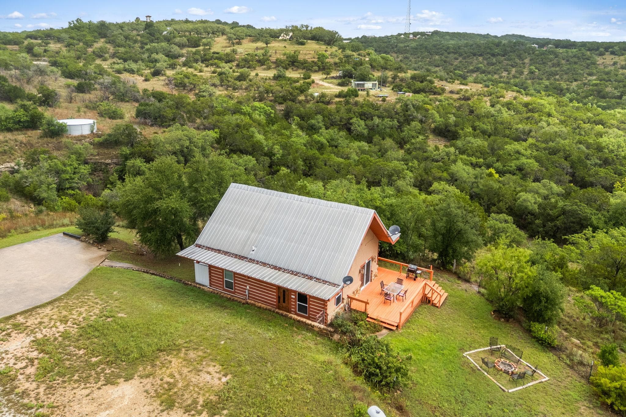 28537  Paradise Manor Dr