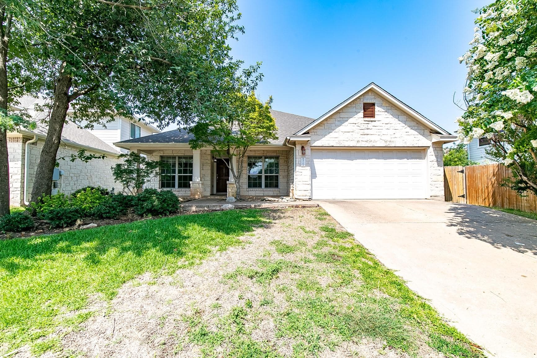 9516  Pasatiempo Dr