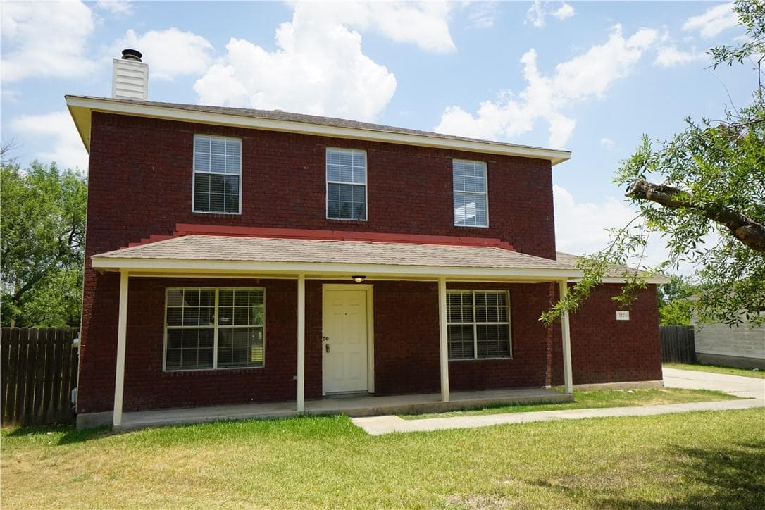 112  Creekside Dr
