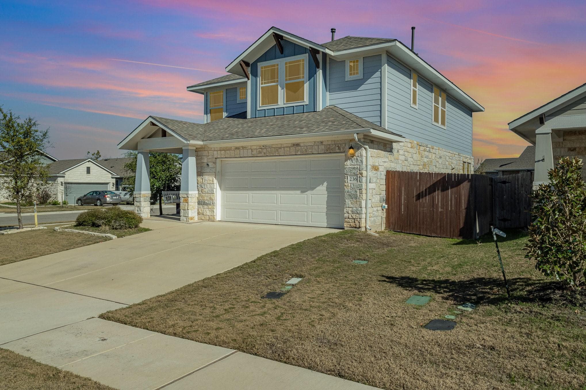 236  Oakstone Dr
