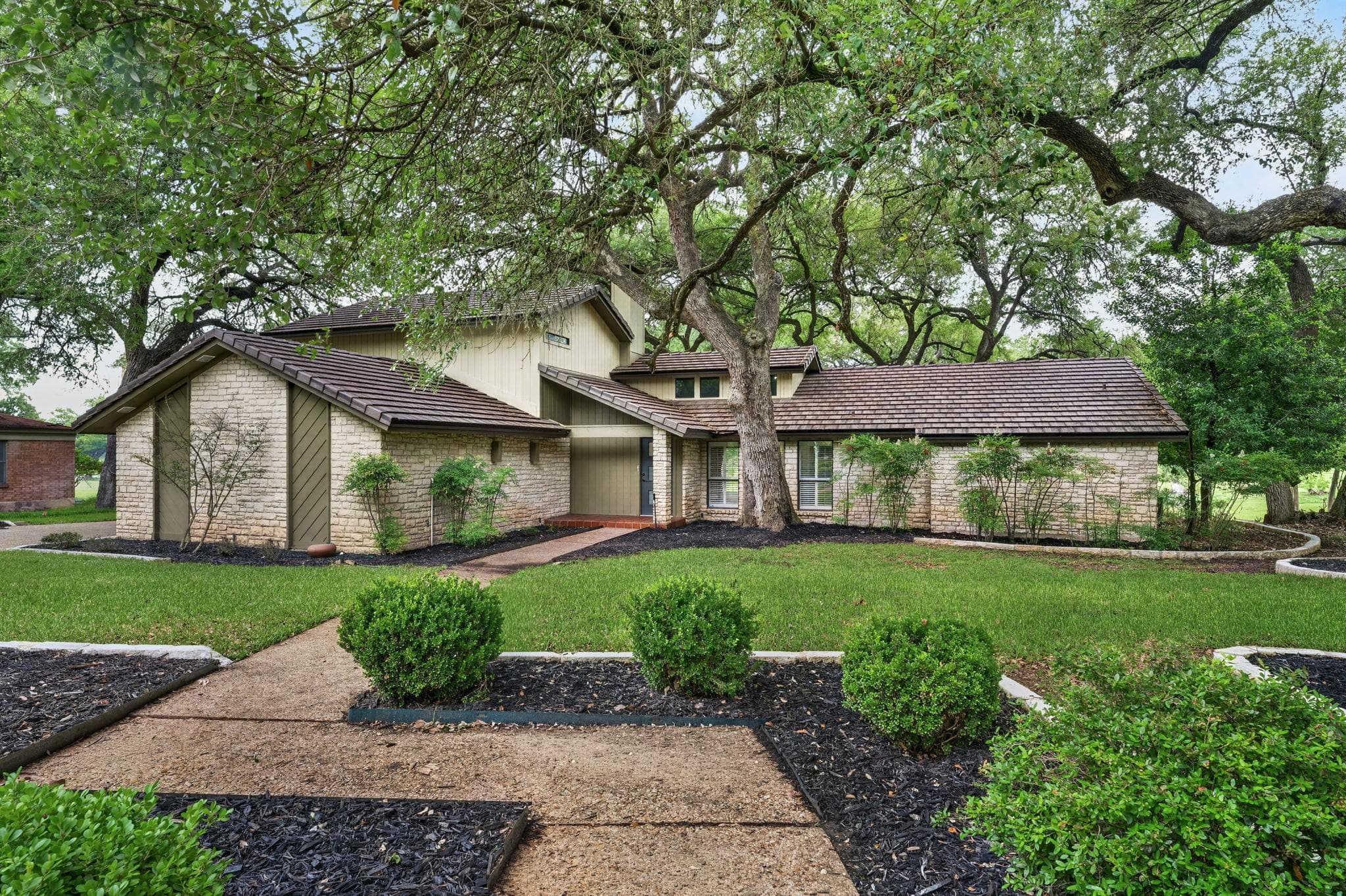 1301  Mill Creek Dr
