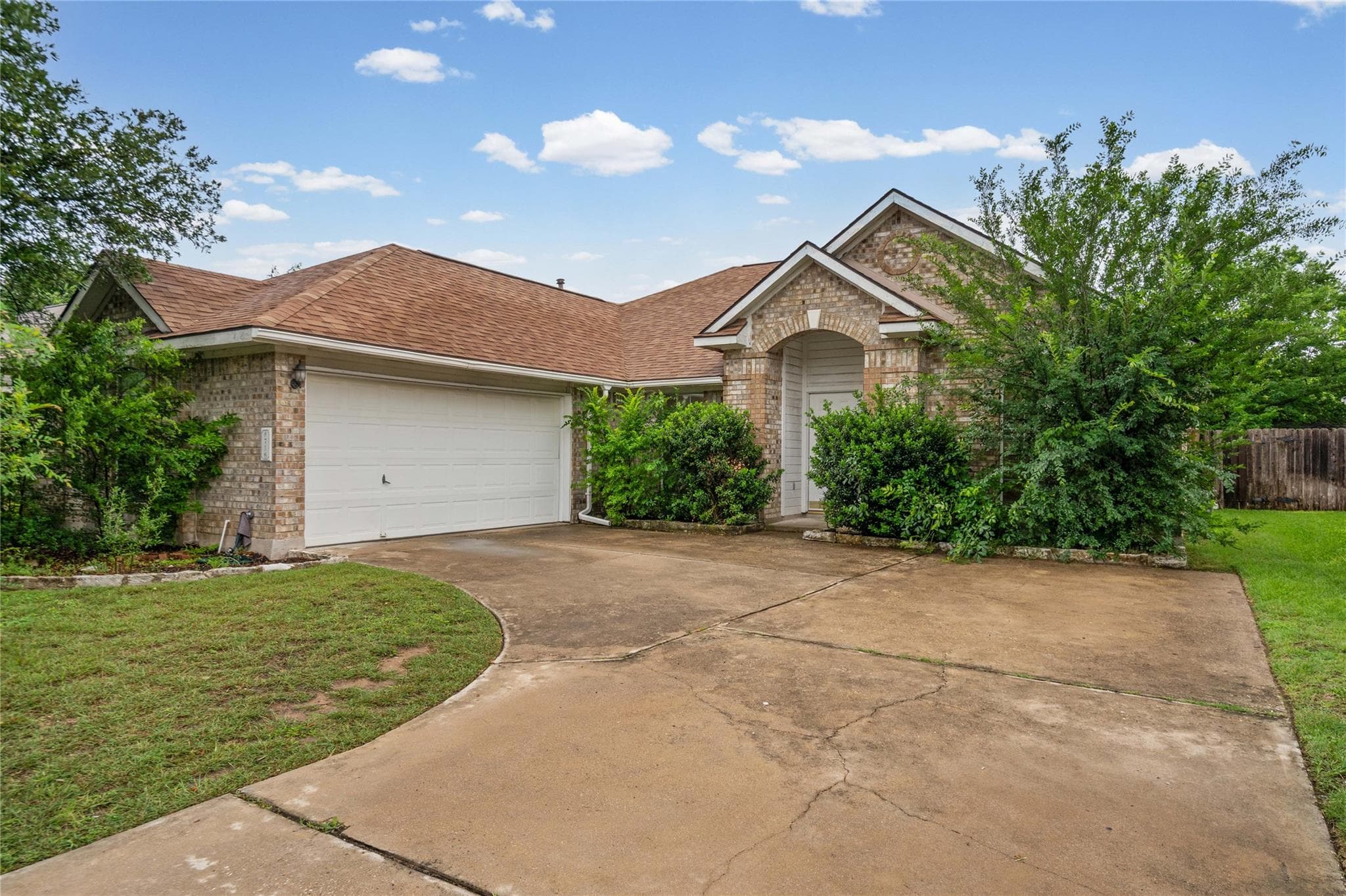716  Meadow View Dr