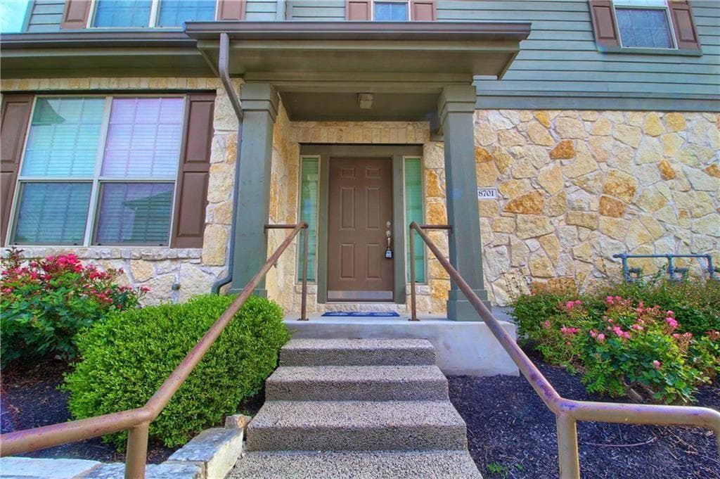 3101  Davis Ln  #8701