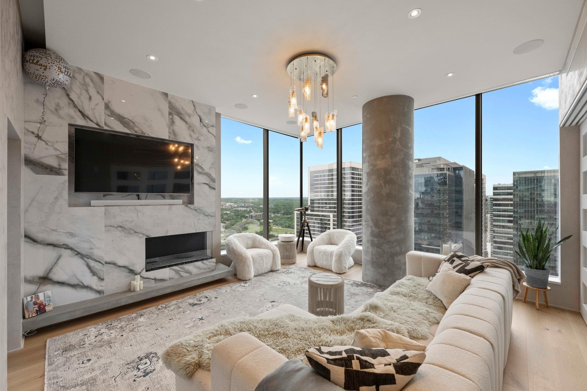 210  Lavaca St  #2706