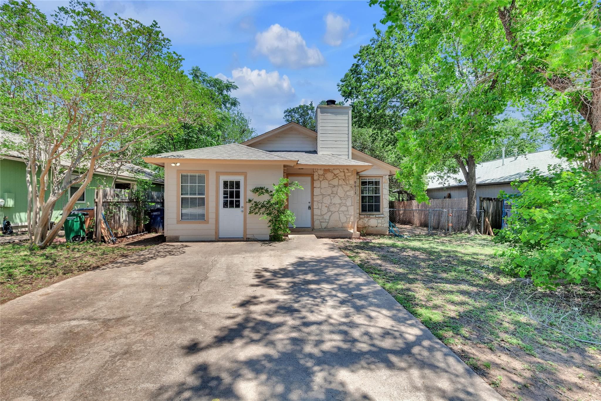 9613  Curlew Dr