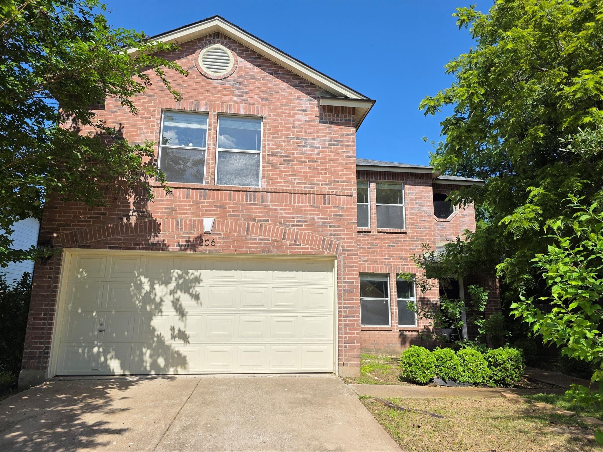 306  Greener Dr