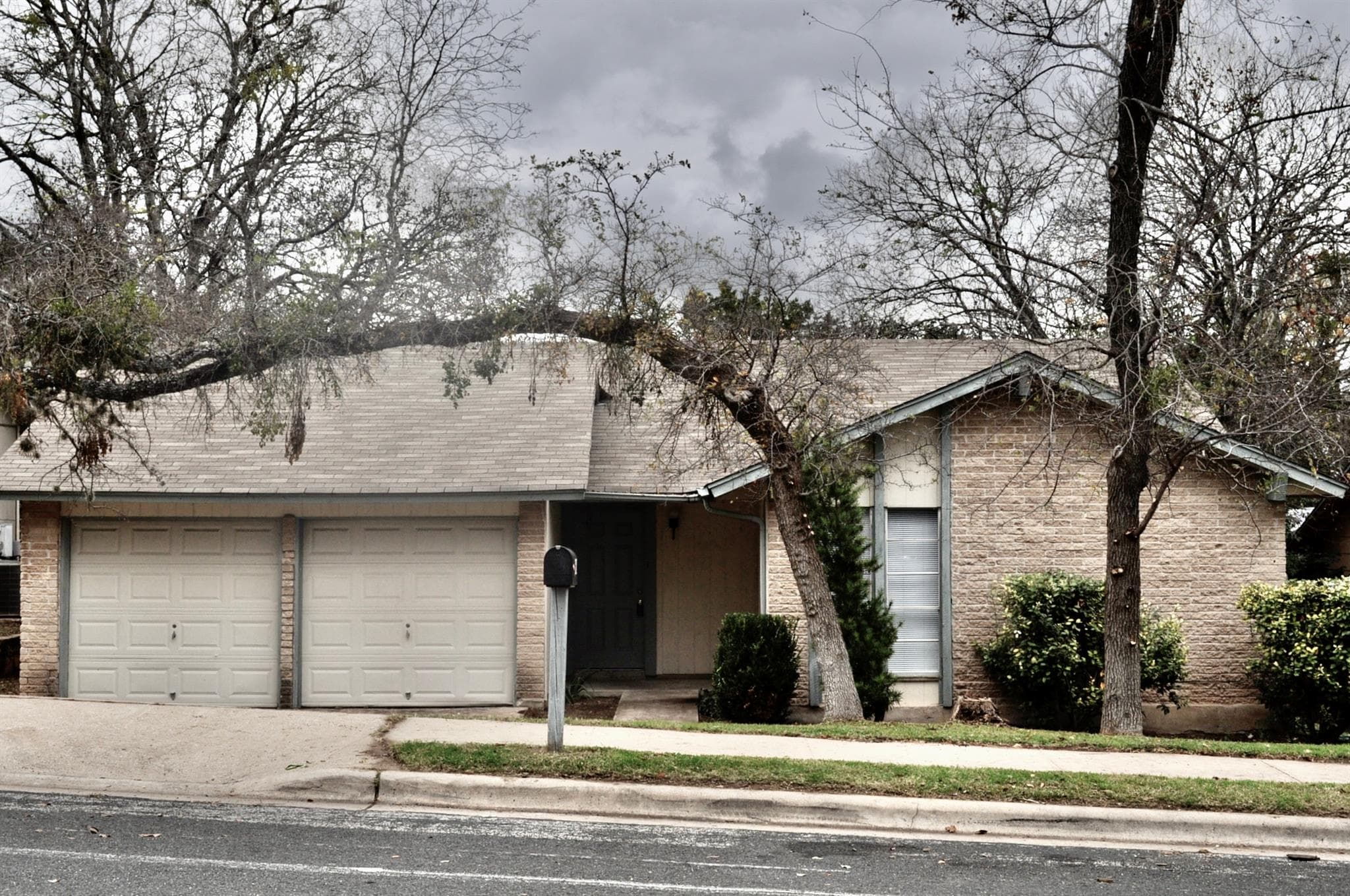 908  Speer Ln