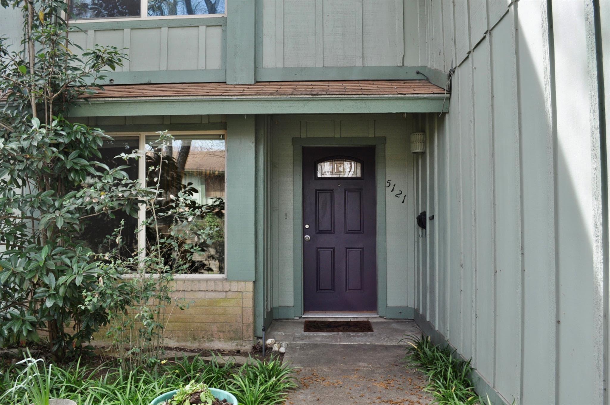 5121  Fort Clark Dr