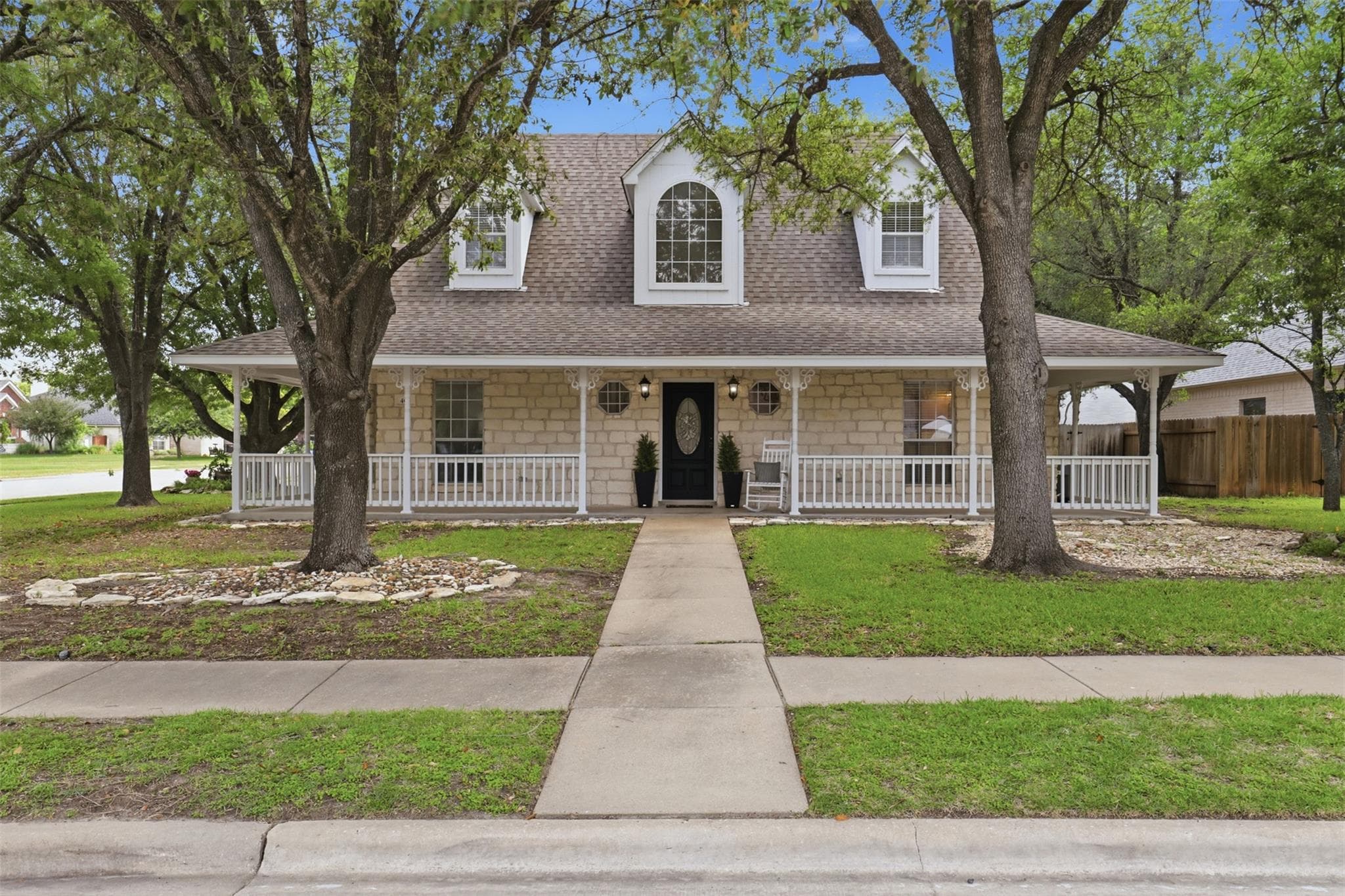 400  Split Oak Dr