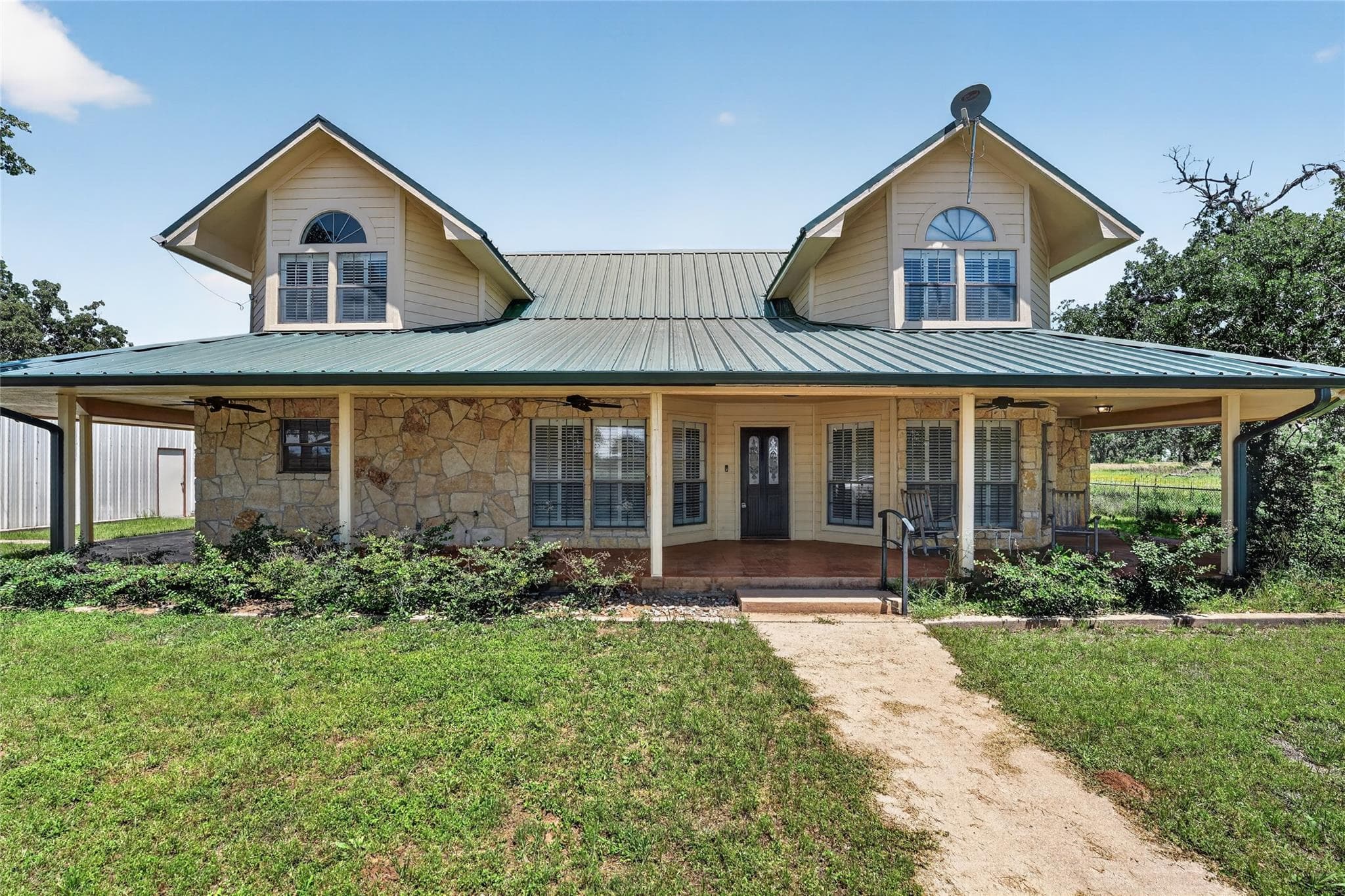 203  Oxbow Trl