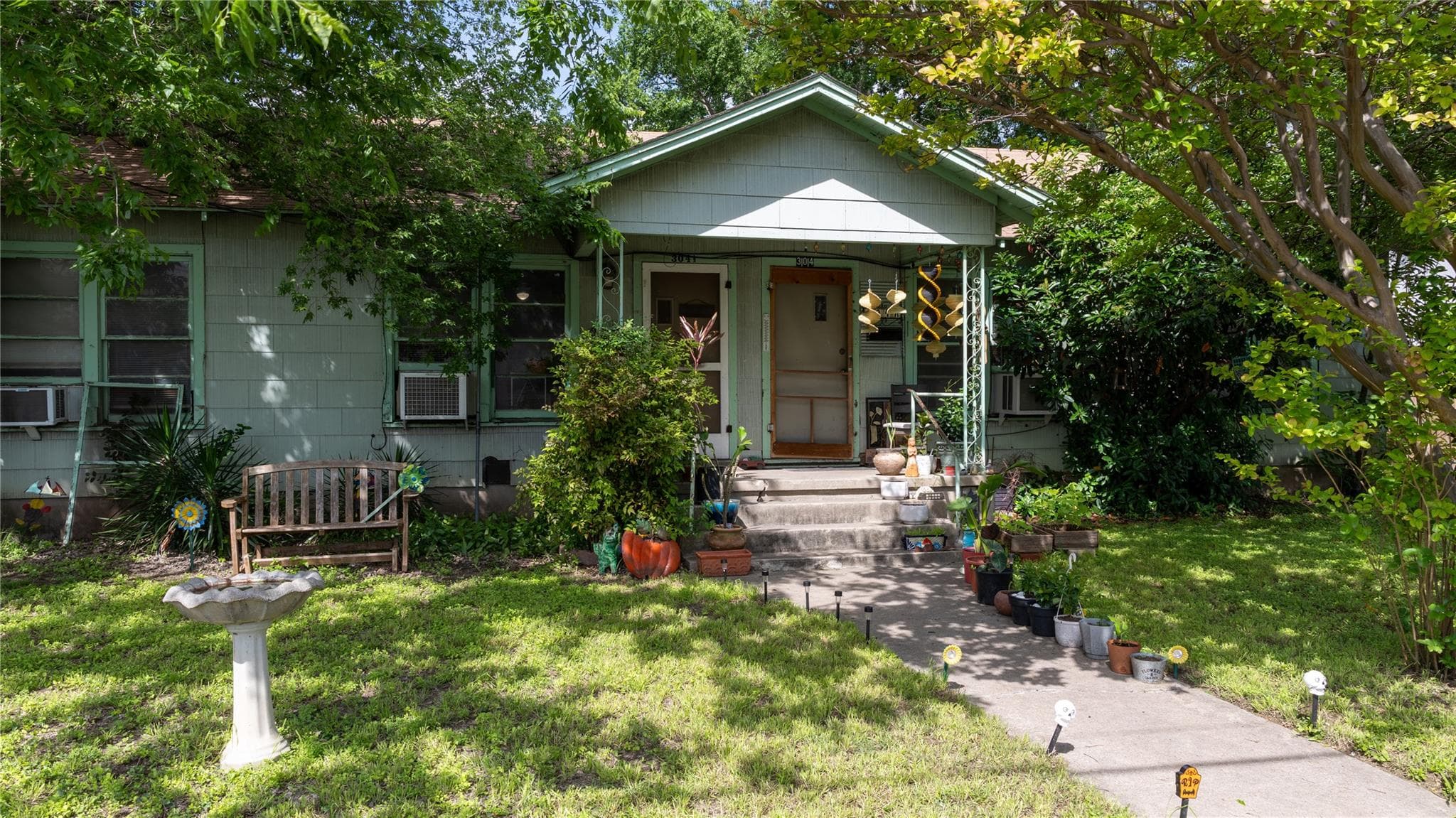 304 S Walnut St #A, B, & C