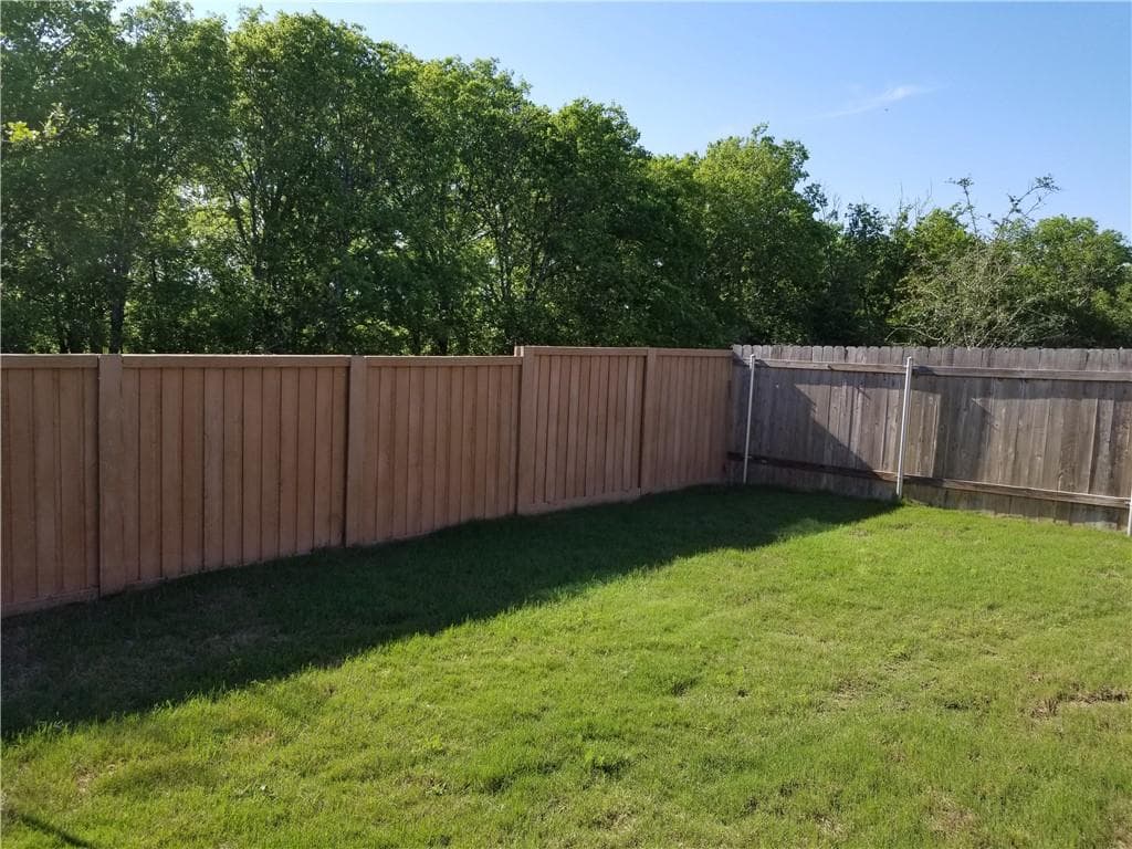 2950  Old settlers Blvd  #4