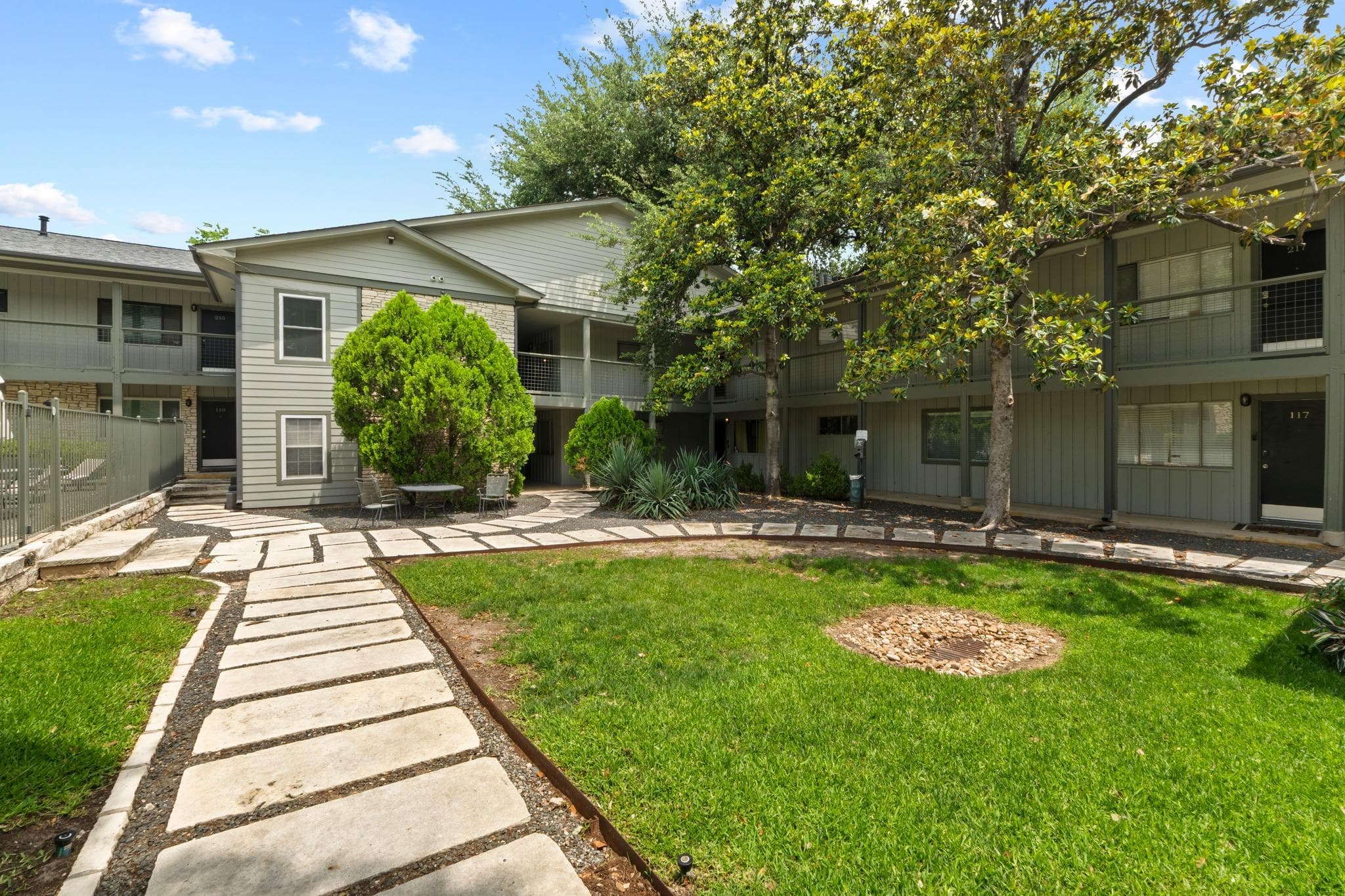 2303  East Side Dr  #211
