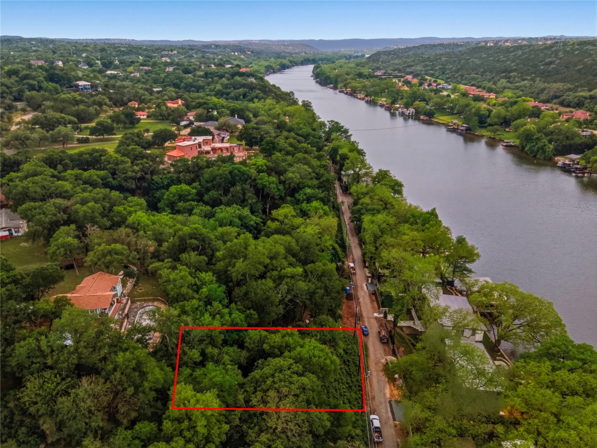2803  Edgewater Dr