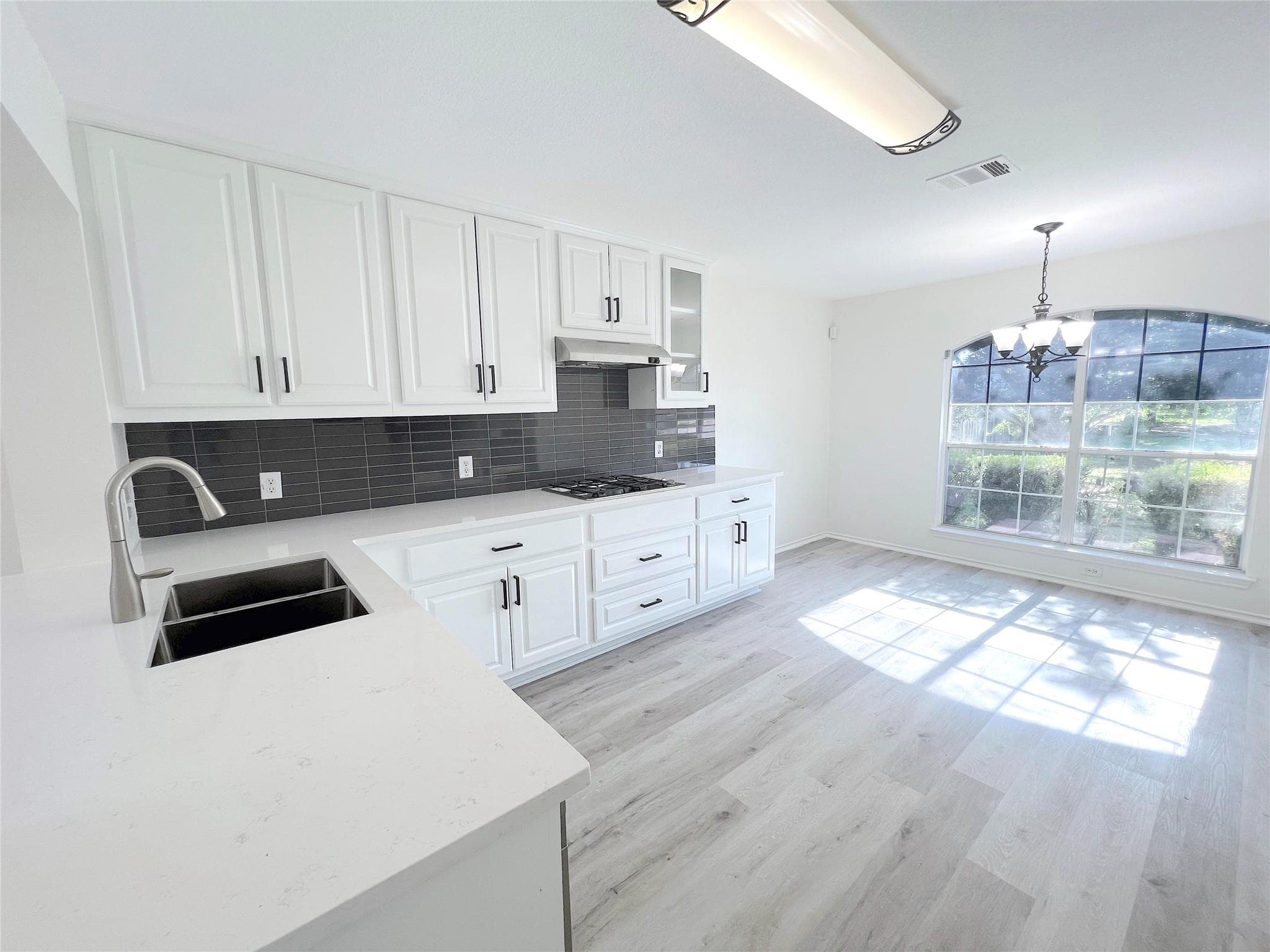2725  Summerwalk Pl
