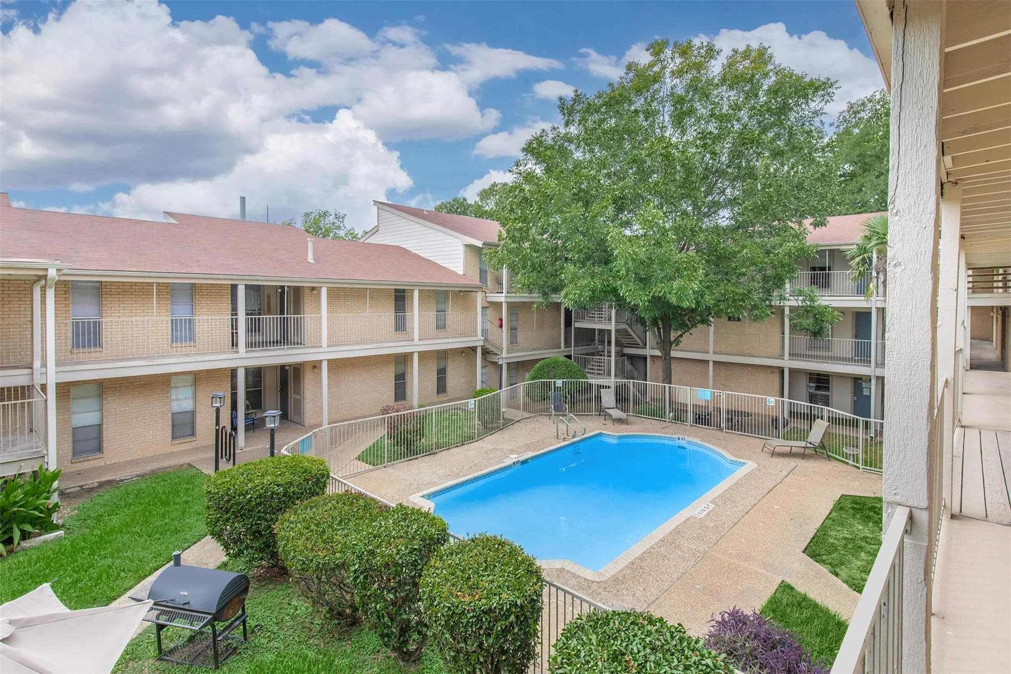 6008 N Lamar Blvd #205