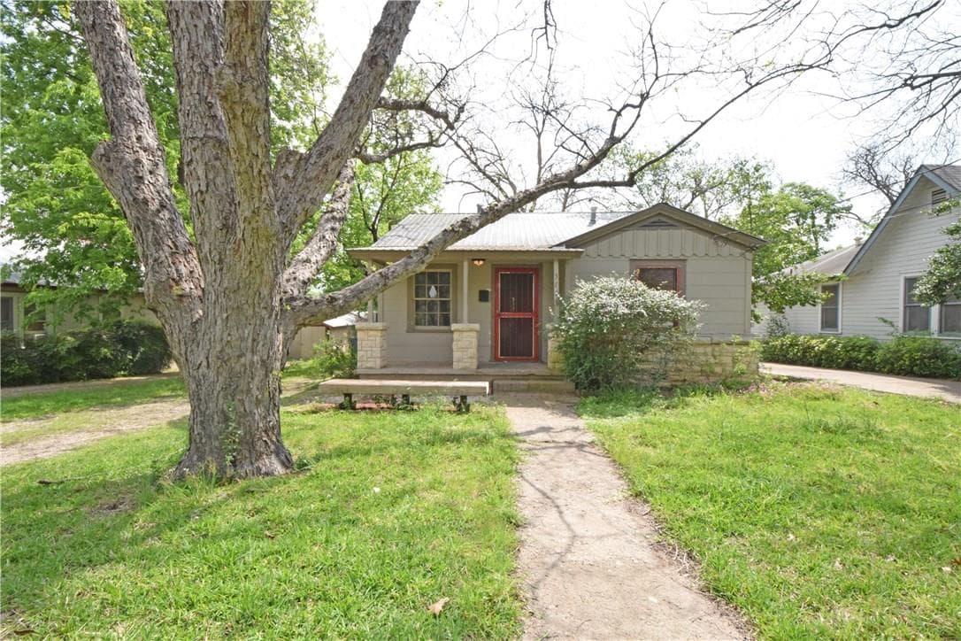 3701  Werner Ave