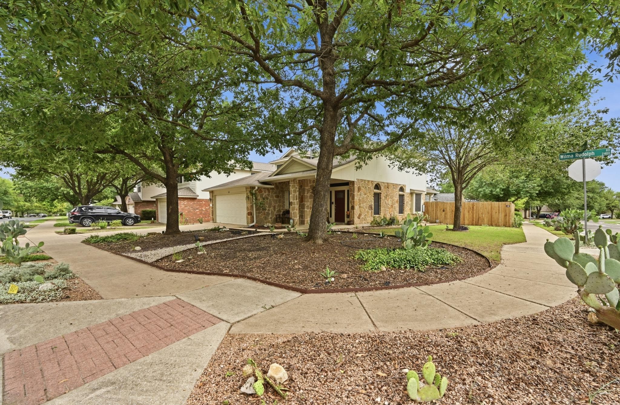 2407  Wilma Rudolph Rd