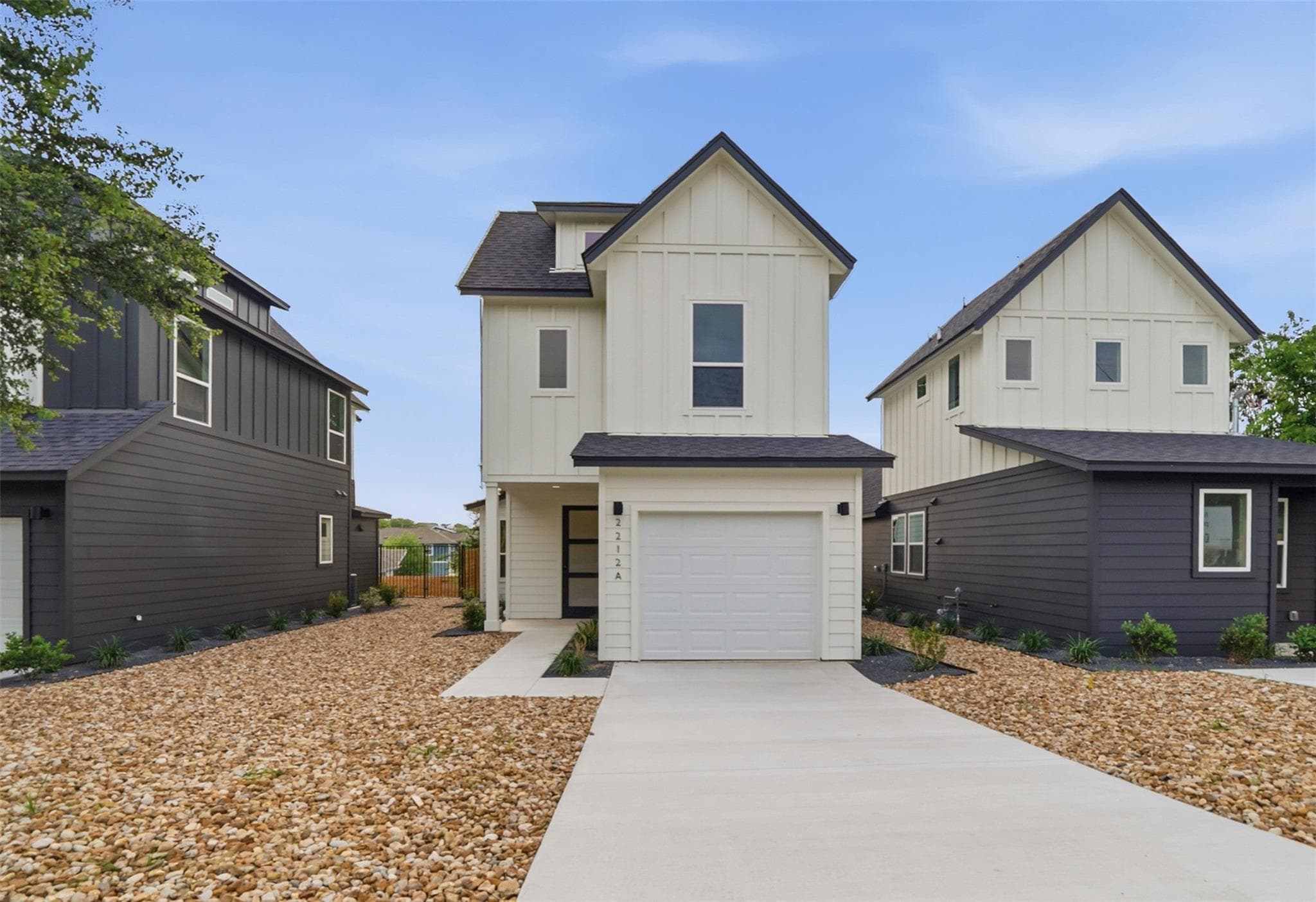 2212  Yellow Jacket Ln  #1