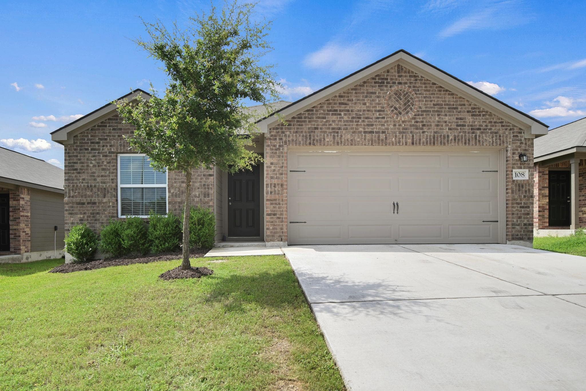 108  Maywood Ln