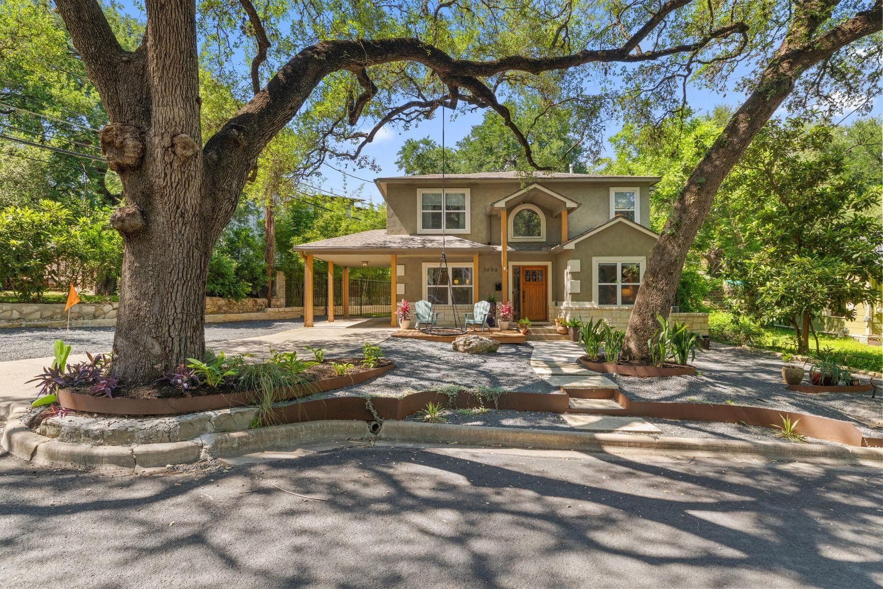 1006  Avondale Rd