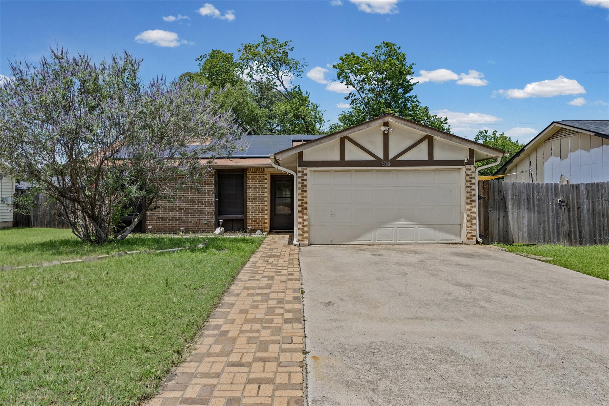 514 Yucca Dr