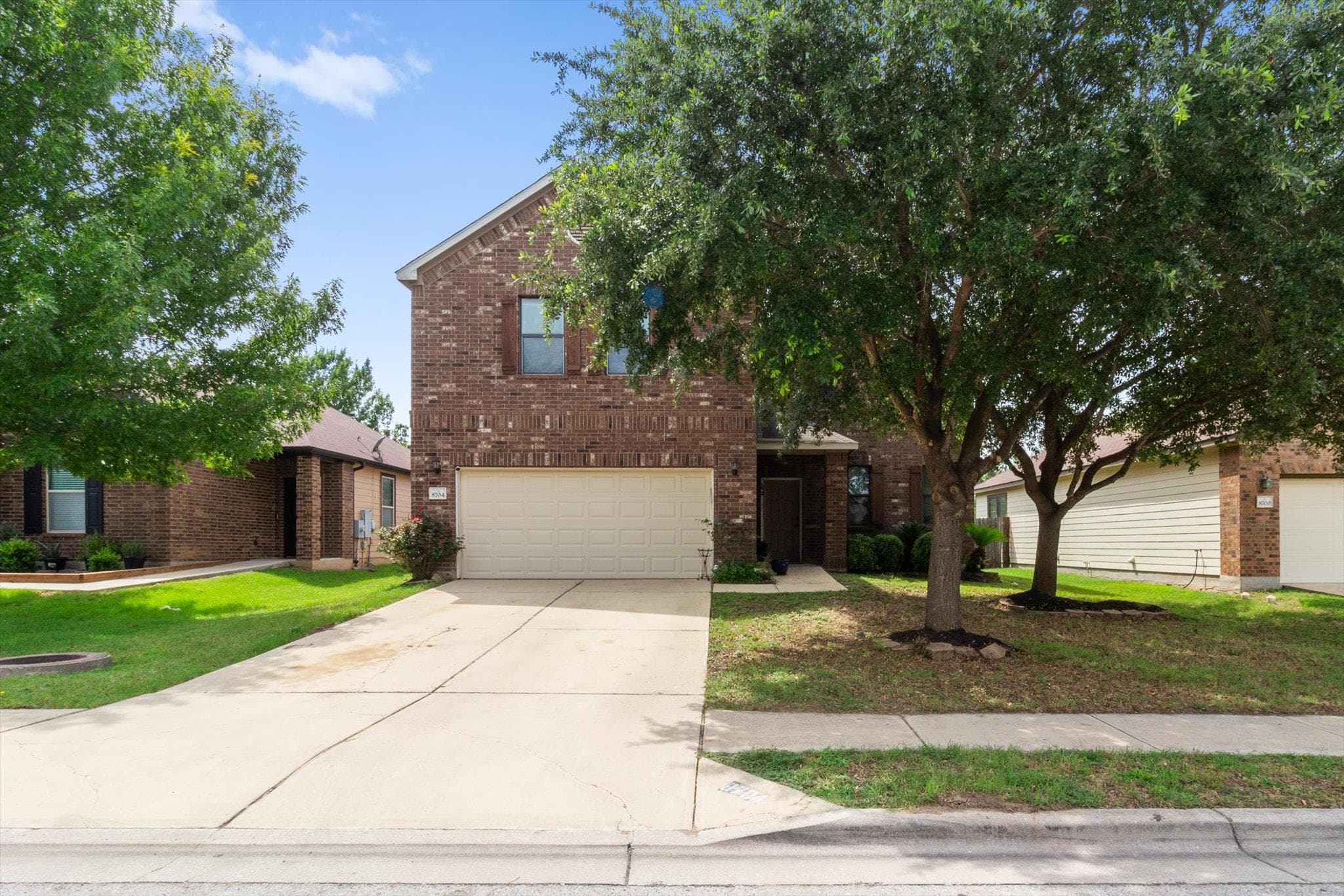 8704 Panadero Dr