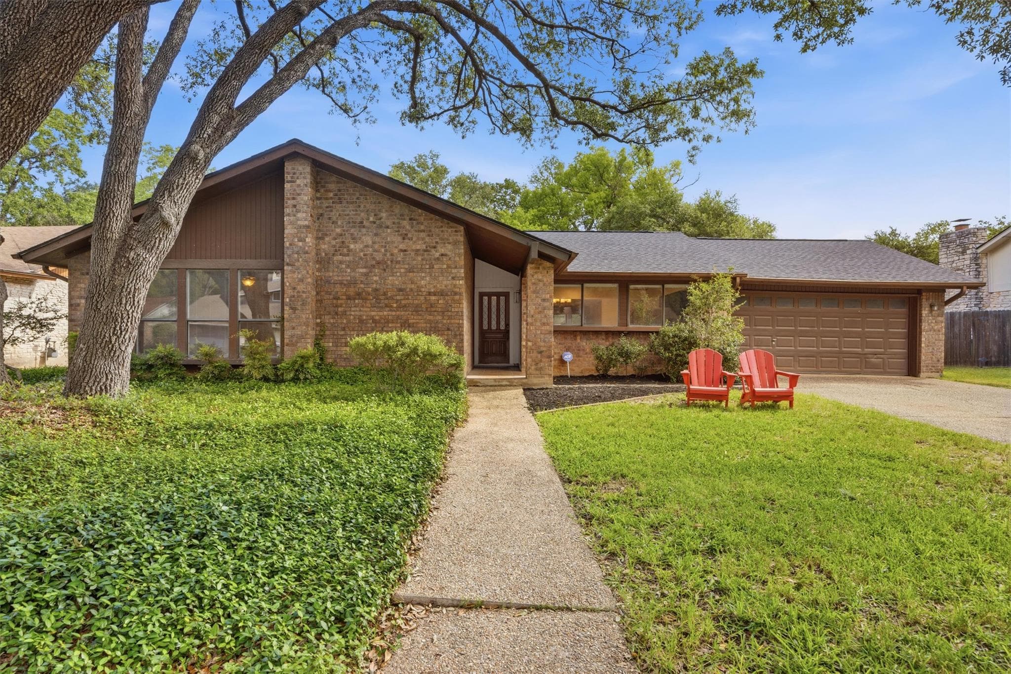 4835 Trail Crest Cir