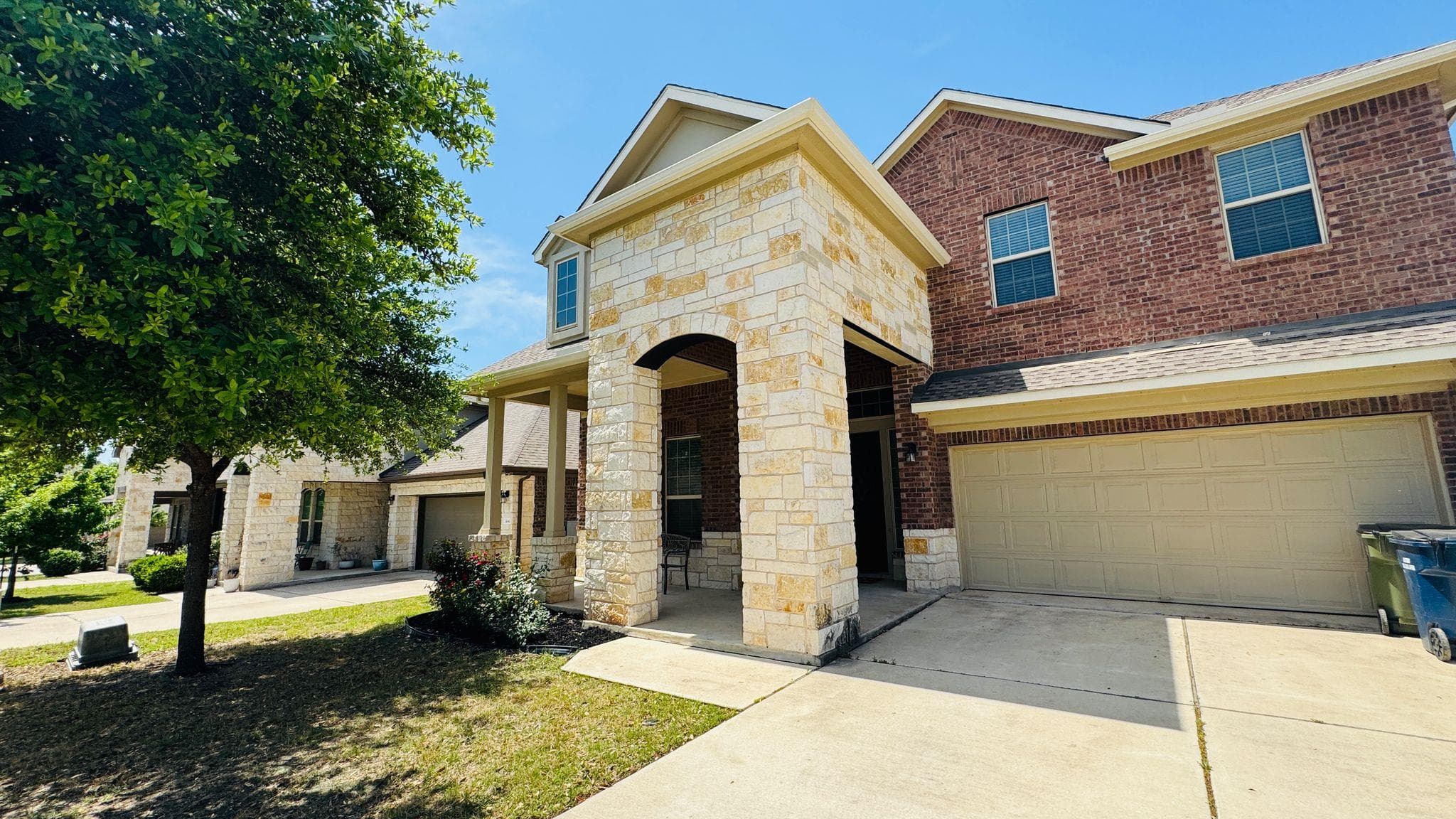 2437  Merton Dr