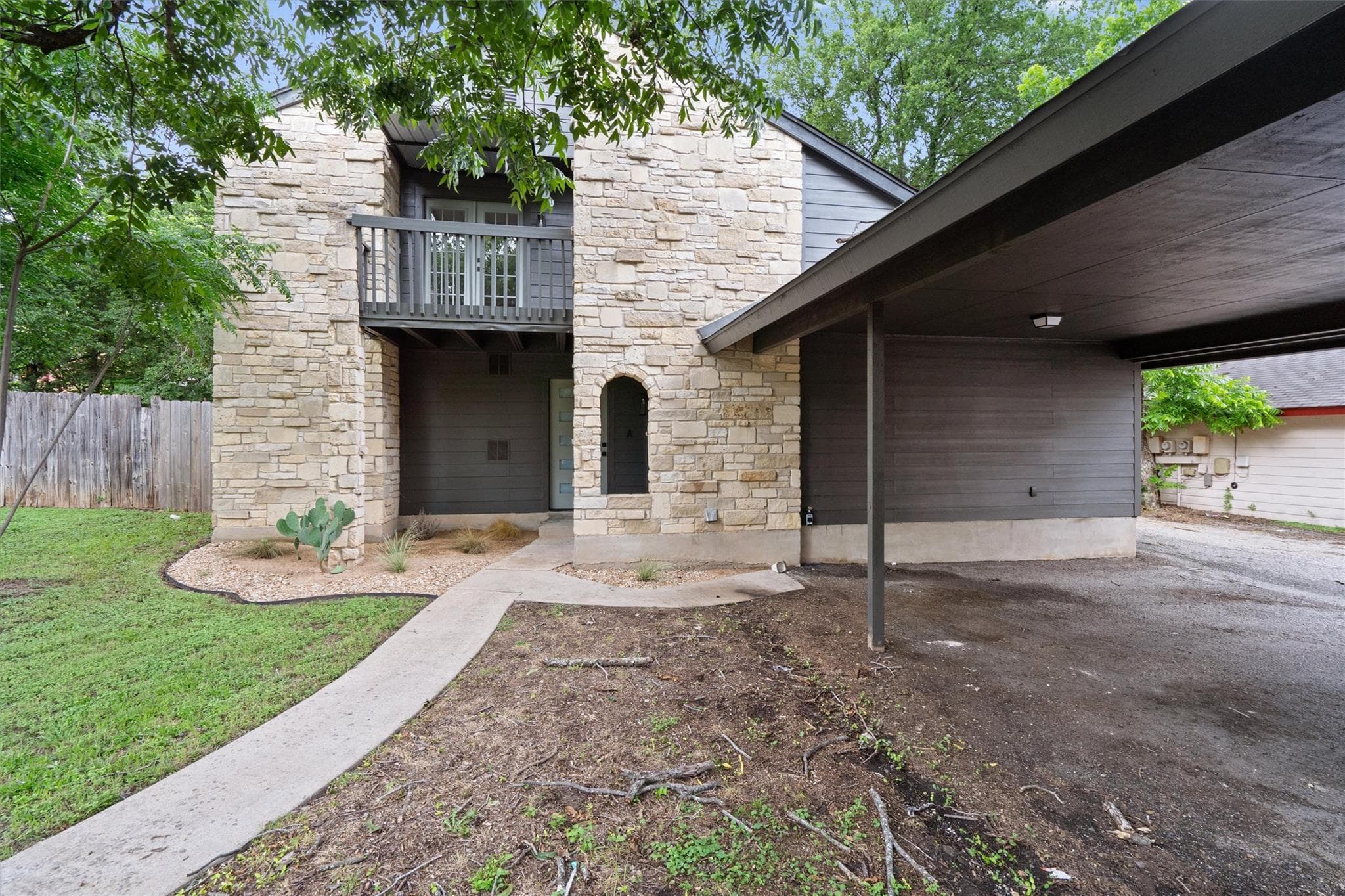 1804  Cinnamon Path