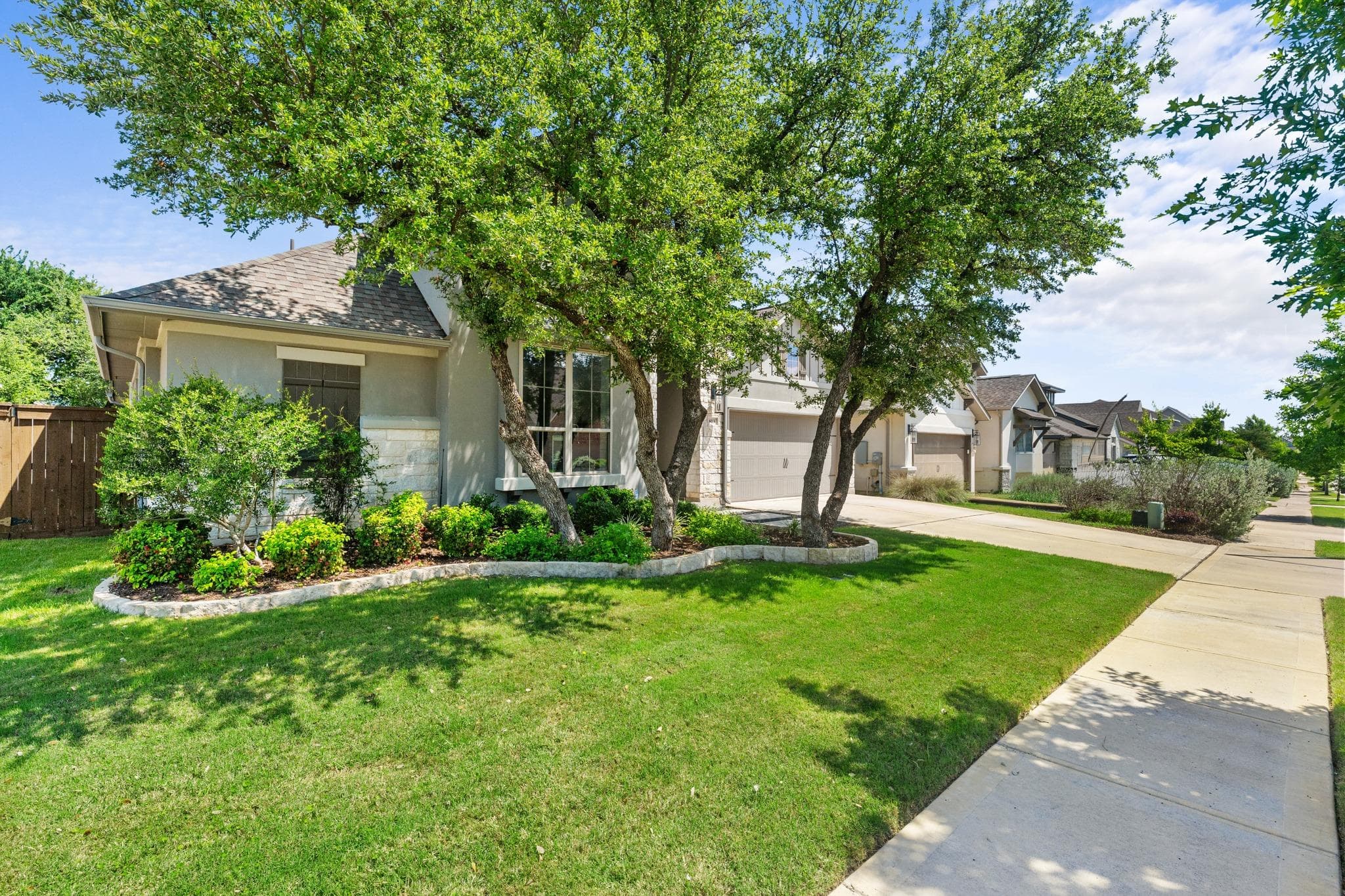 813  Heartleaf Dr