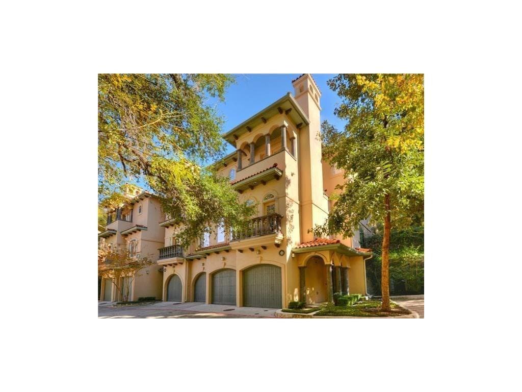 1529  Barton Springs Rd  #16