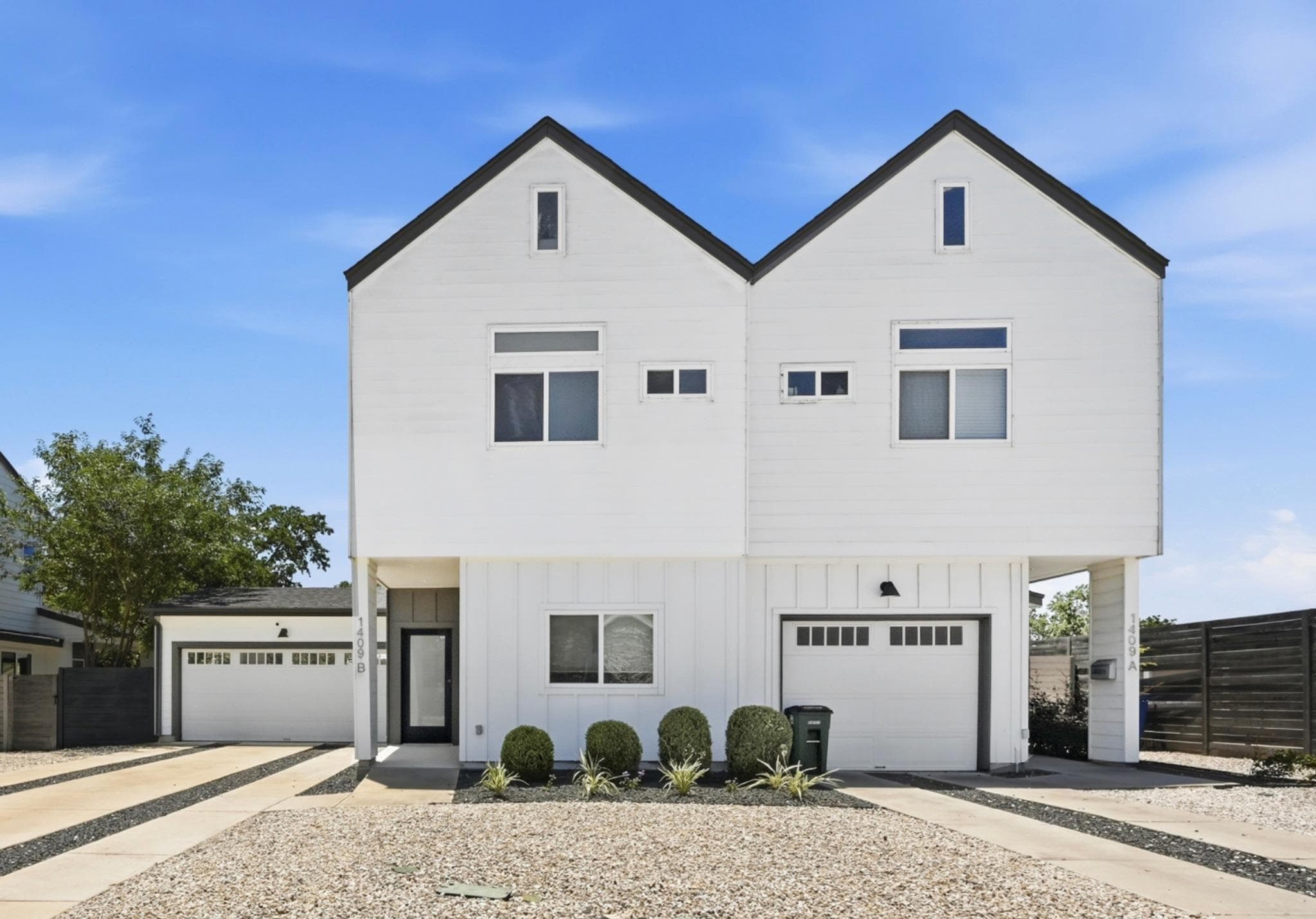 1409  Casey St  #B