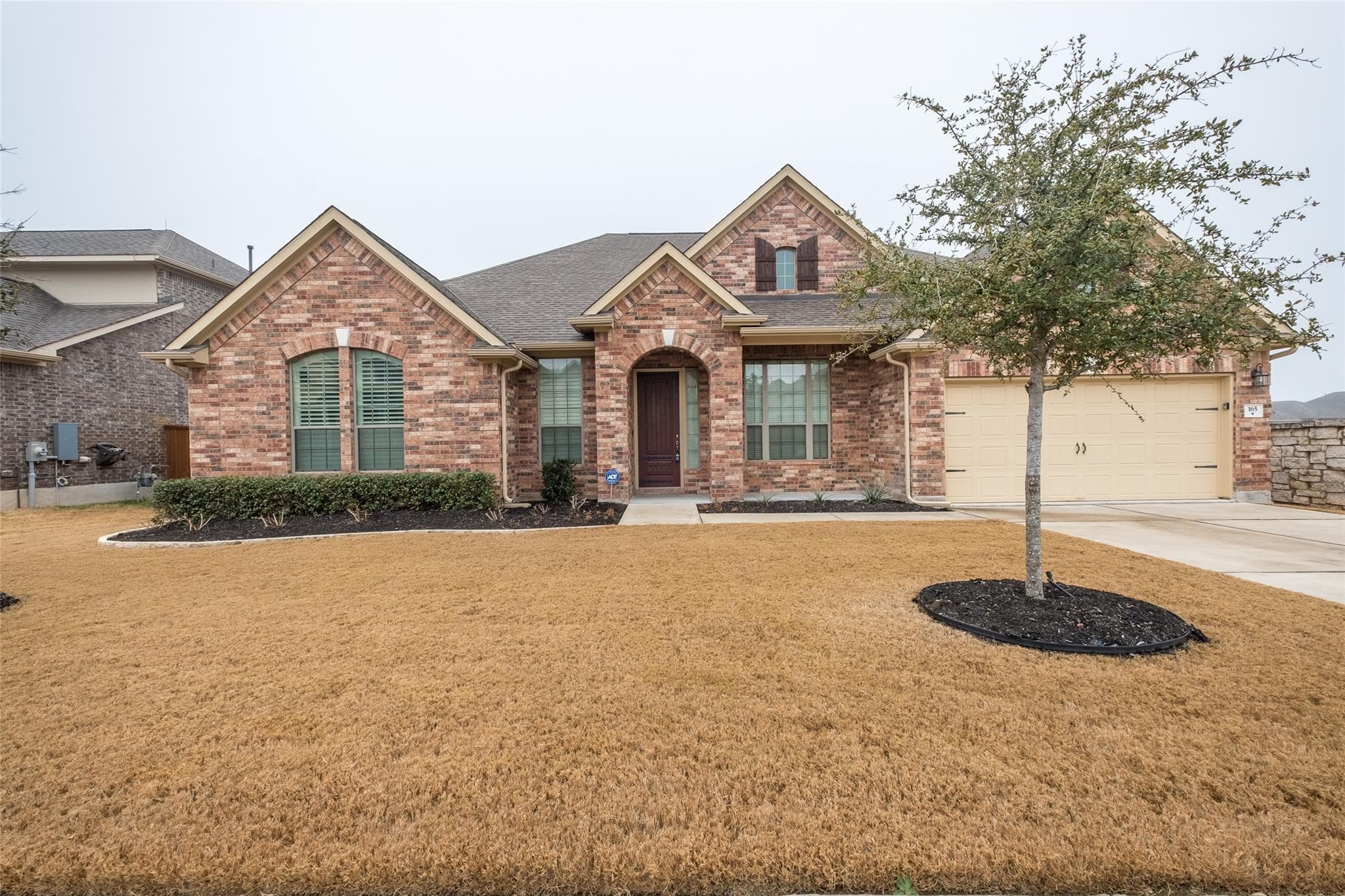 165  Lady Bird Ln