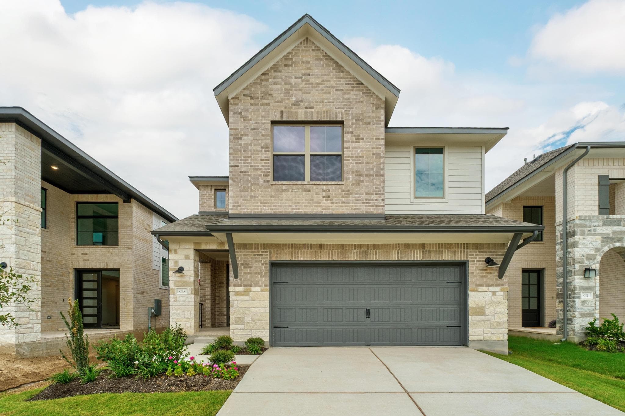 613 Buckaroo Dr