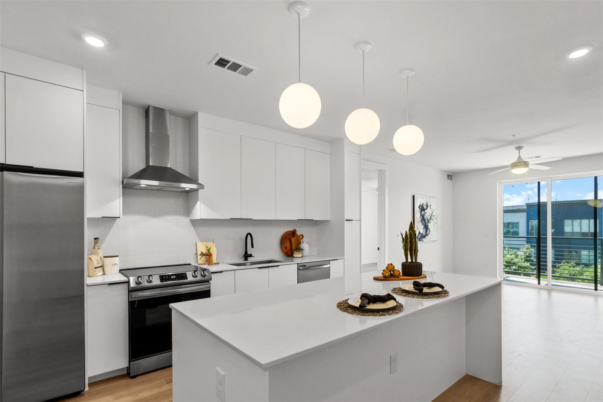 1701  Simond Ave  #418