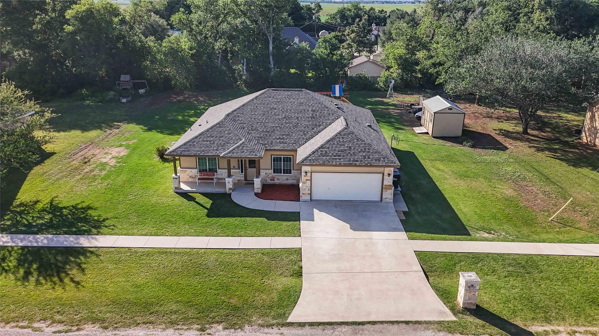 285  Hummingbird Way