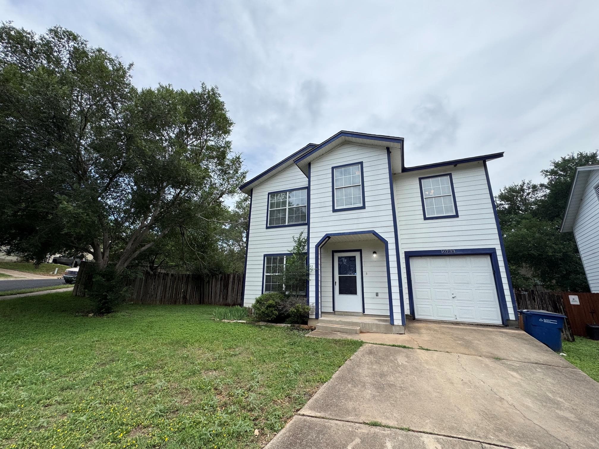 10733  Marshitahs Way